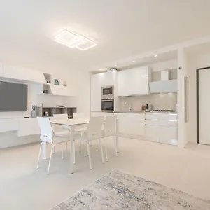 Luxury Elisabeth Con Posto Incluso Appartamento